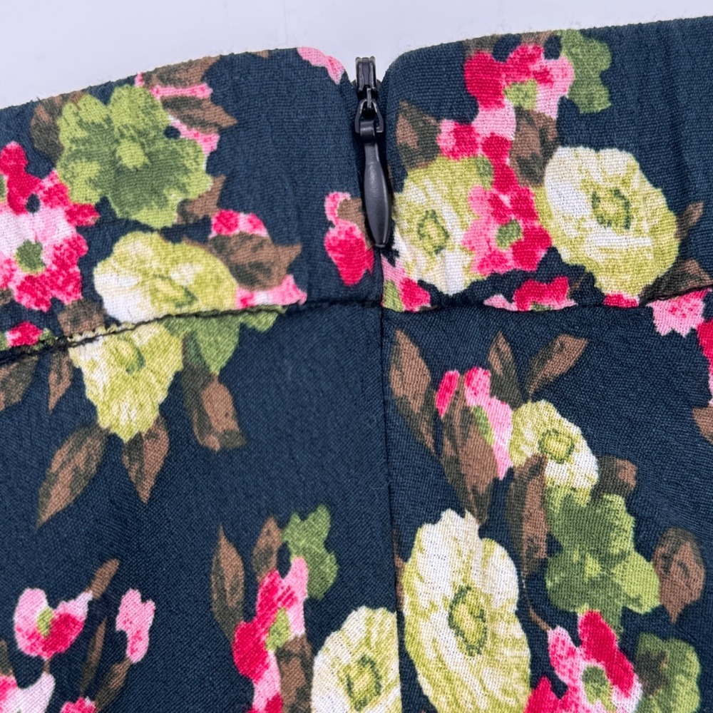 ZARA Floral Print Midi Skirt – size XS – elastic waist – side zip - Picture 4 of 6